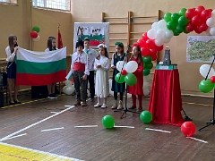 IMG-262569d85a906fcf2639e0f0b05dfcbd-V